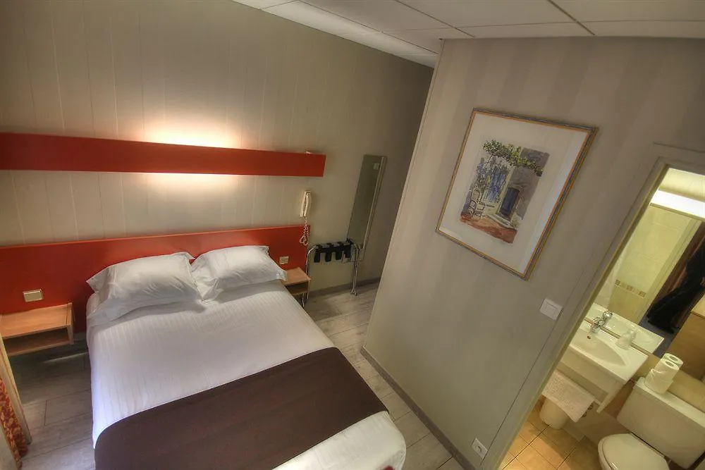 Hotel Des Trois Gares Paris