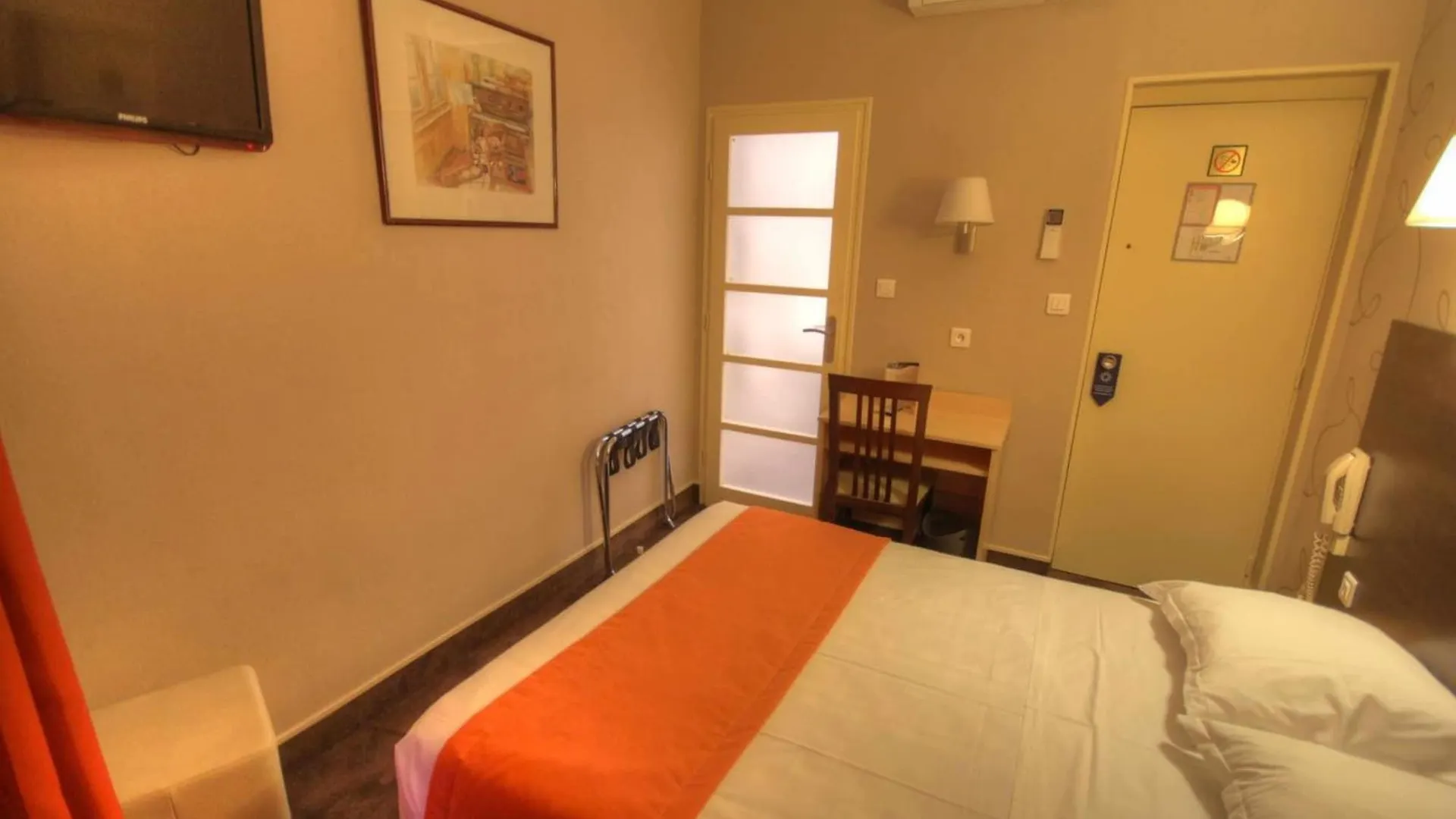 Hotel Des Trois Gares Paris 3*,  Fransa