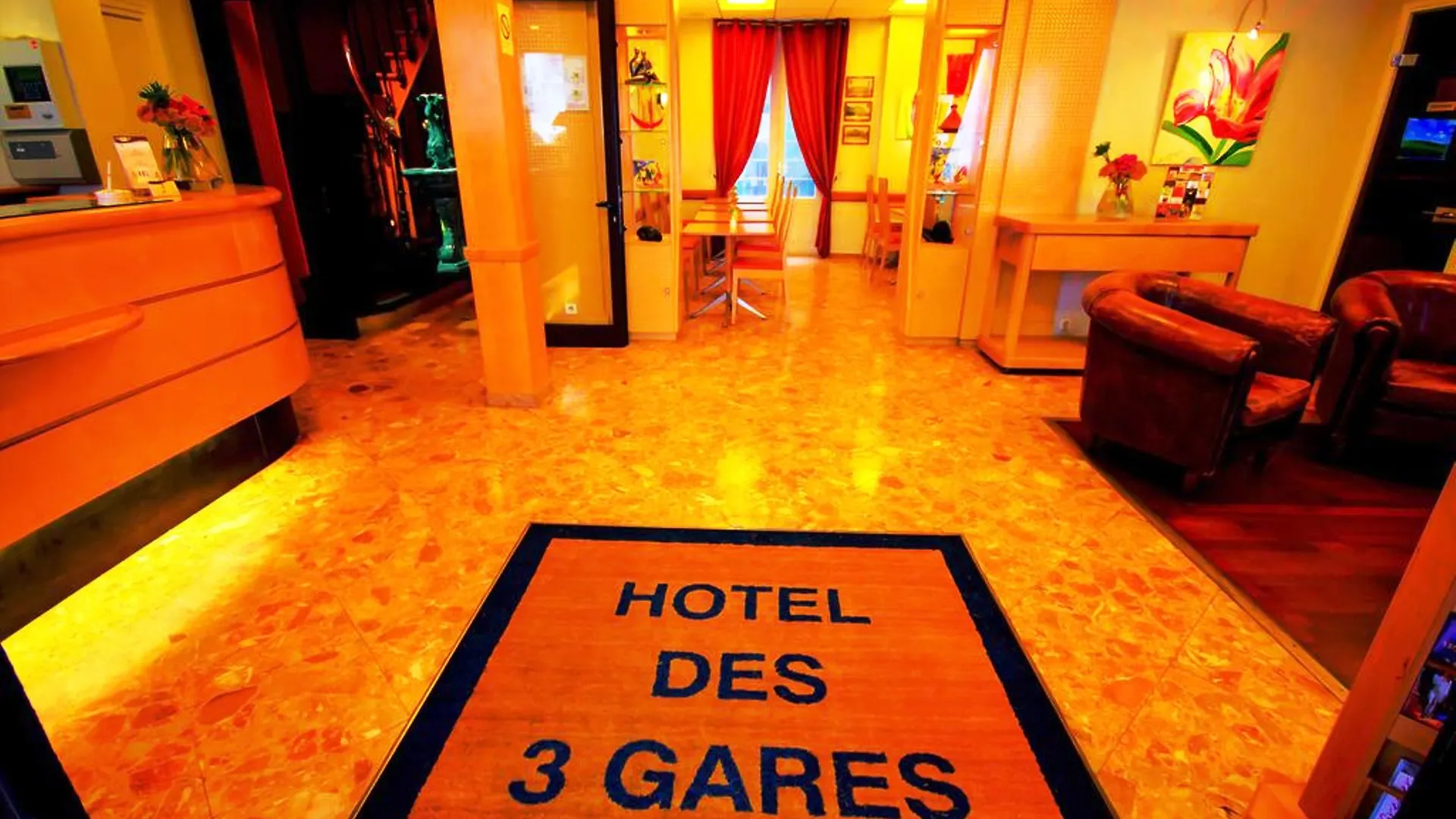 Hotel Des Trois Gares Paris Fransa