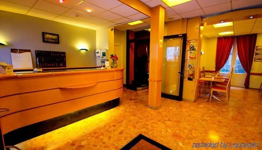Hotel Des Trois Gares Paris 3*,  Fransa