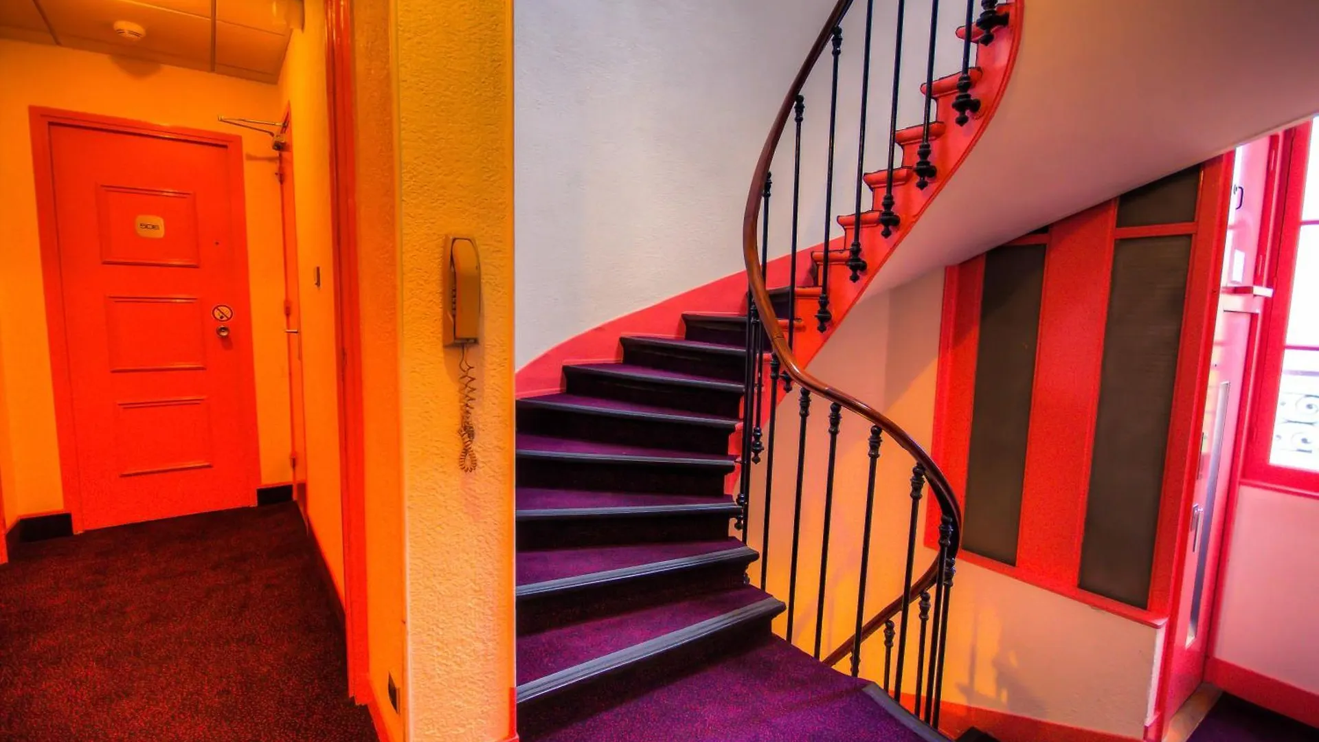 Hotel Des Trois Gares Paris Fransa