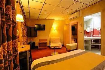 Hotel Des Trois Gares Paris
