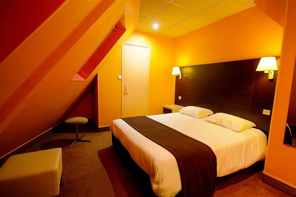 ***  Hotel Des Trois Gares Parigi Francia
