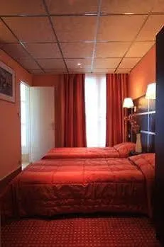 Hotel Des Trois Gares Párizs 3*,