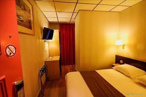 Hotel Des Trois Gares Parigi