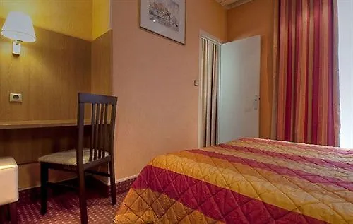 Hotel Des Trois Gares Париж Франция